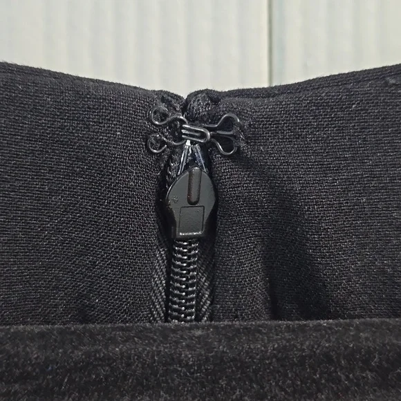 Ellen Tracy Black Dress with Gold Accents - Picture 16 of 16